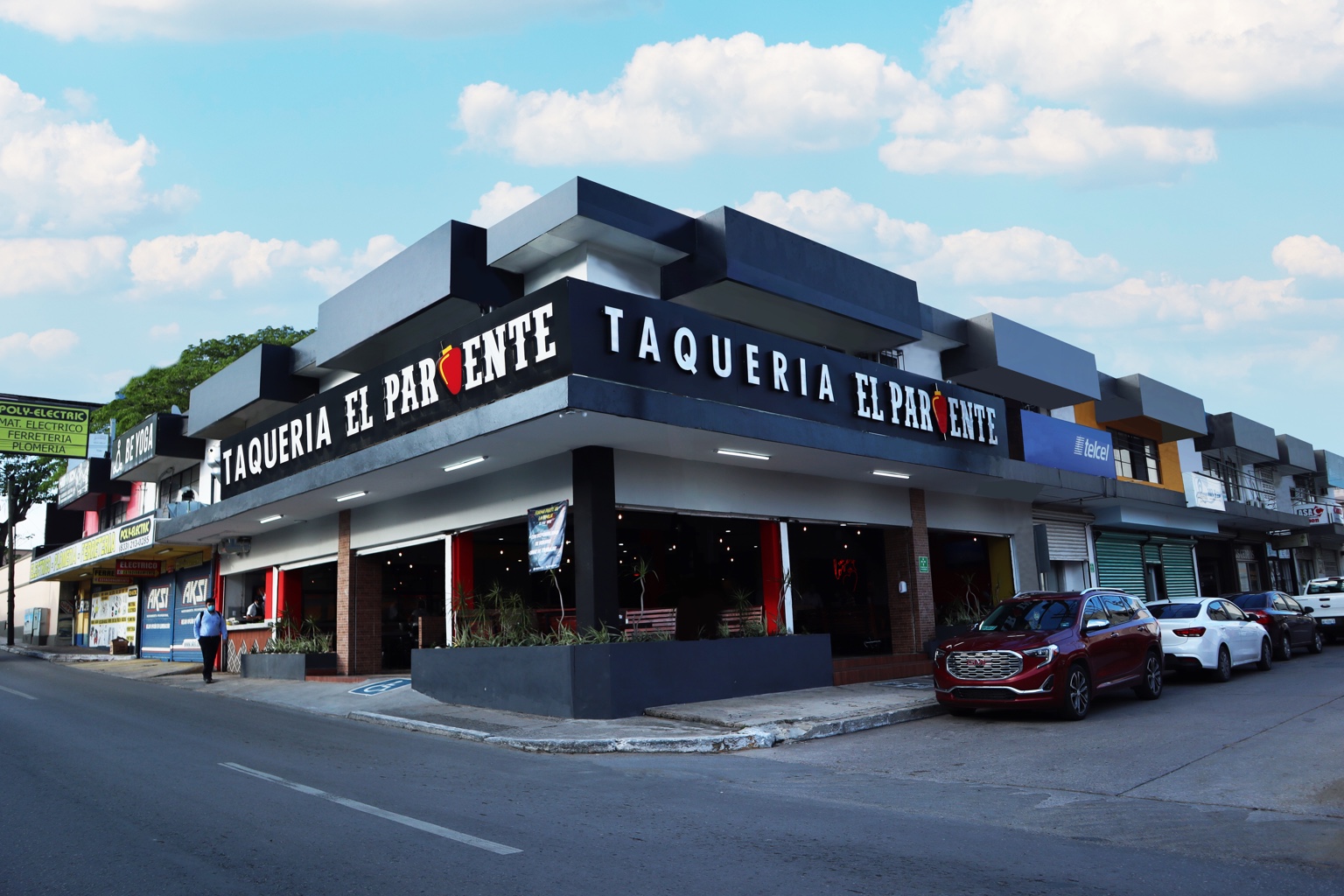 Fachada de Taquería El Pariente